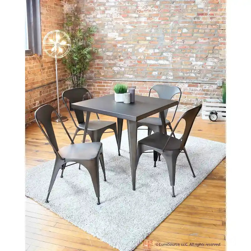 Table de salle à manger carrée en métal de style industriel - Aucune disponible