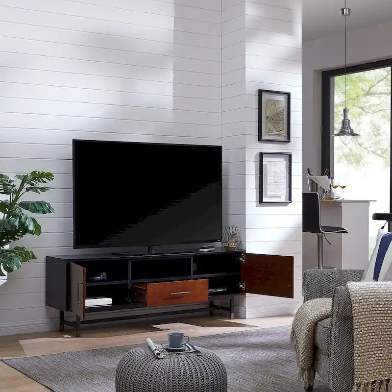 Un meuble TV de style moderne du milieu du siècle, adapté aux téléviseurs jusqu'à 61 pouces.