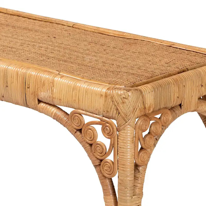 Table console en osier couleur miel clair de style bohème moderne