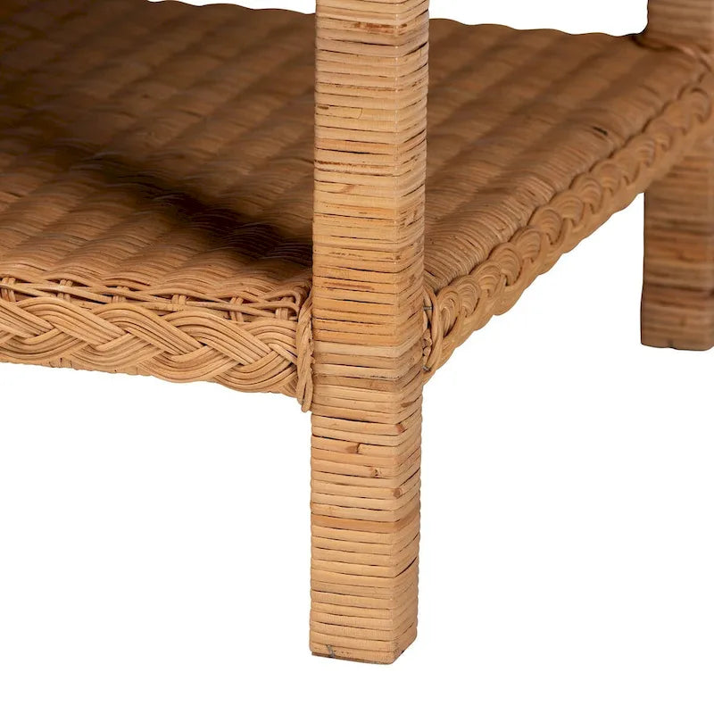 Table basse en rotin tressé miel clair bohème