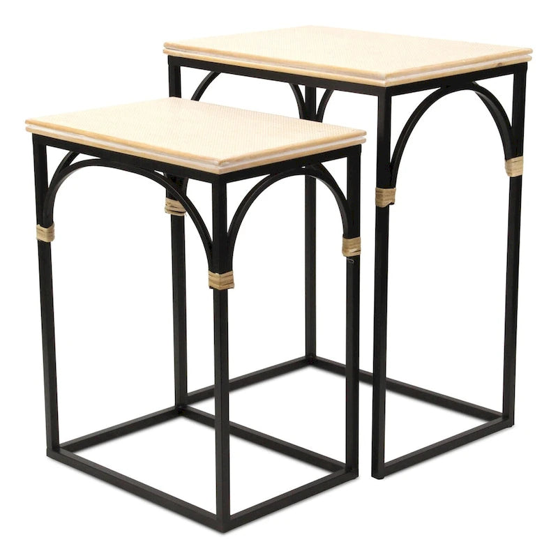 Ensemble de deux tables d'appoint rectangulaires en rotin, bois et métal